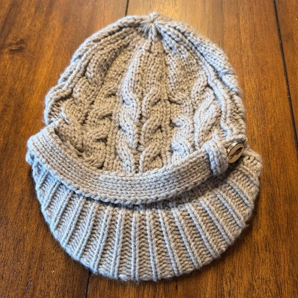 Buffalo Bills Womens Gray Knit Brim Beanie Hat New Era NFL Cable Knit Winter Cap